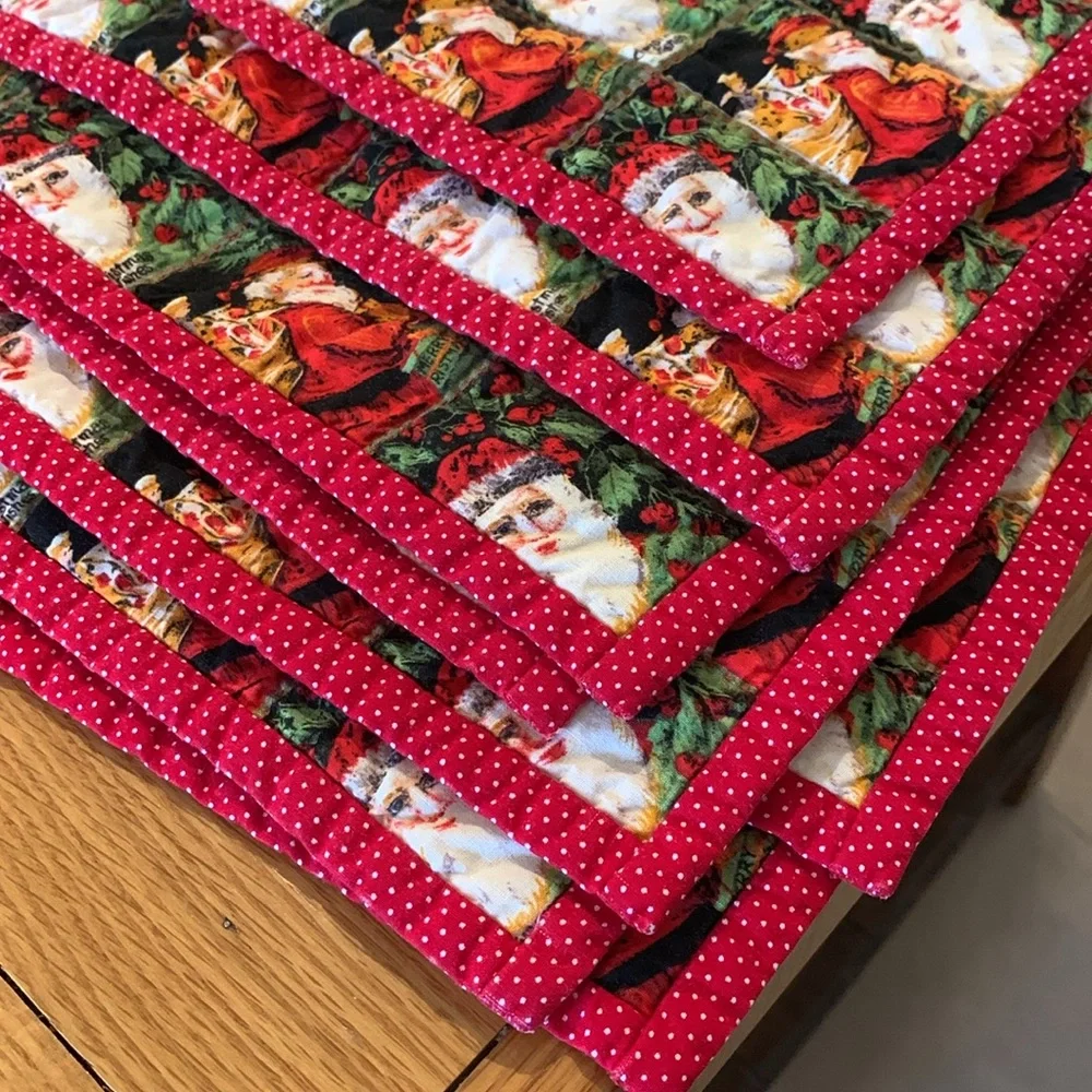 Set of 8 handmade quilted placemats Santa vintage Christmas table decor holiday